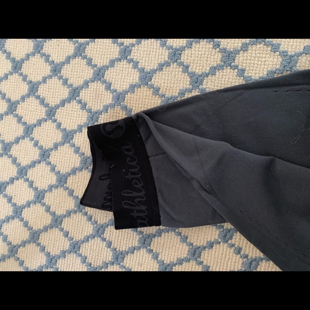 Lululemon Crop Size 2 - image 7